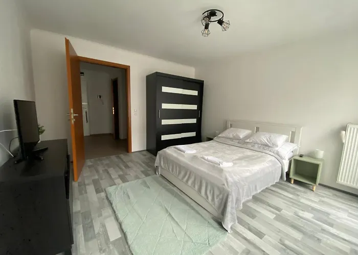 Marton Residence With Free Parking